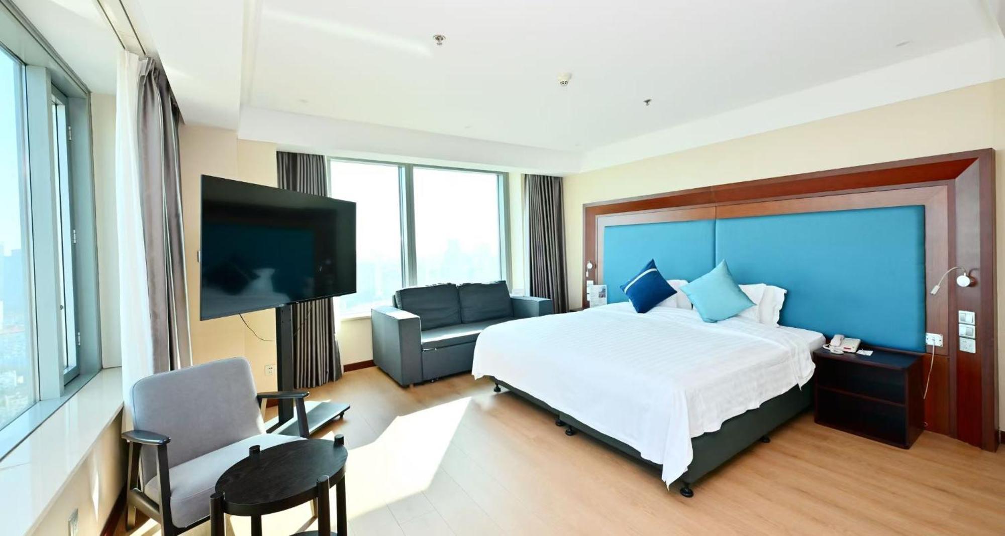 Novotel Atlantis Shanghai - Price And Value Breakfast In The Clouds With River View In The Revolving Restaurant &24H Free Self-Laundry Şanghay Dış mekan fotoğraf