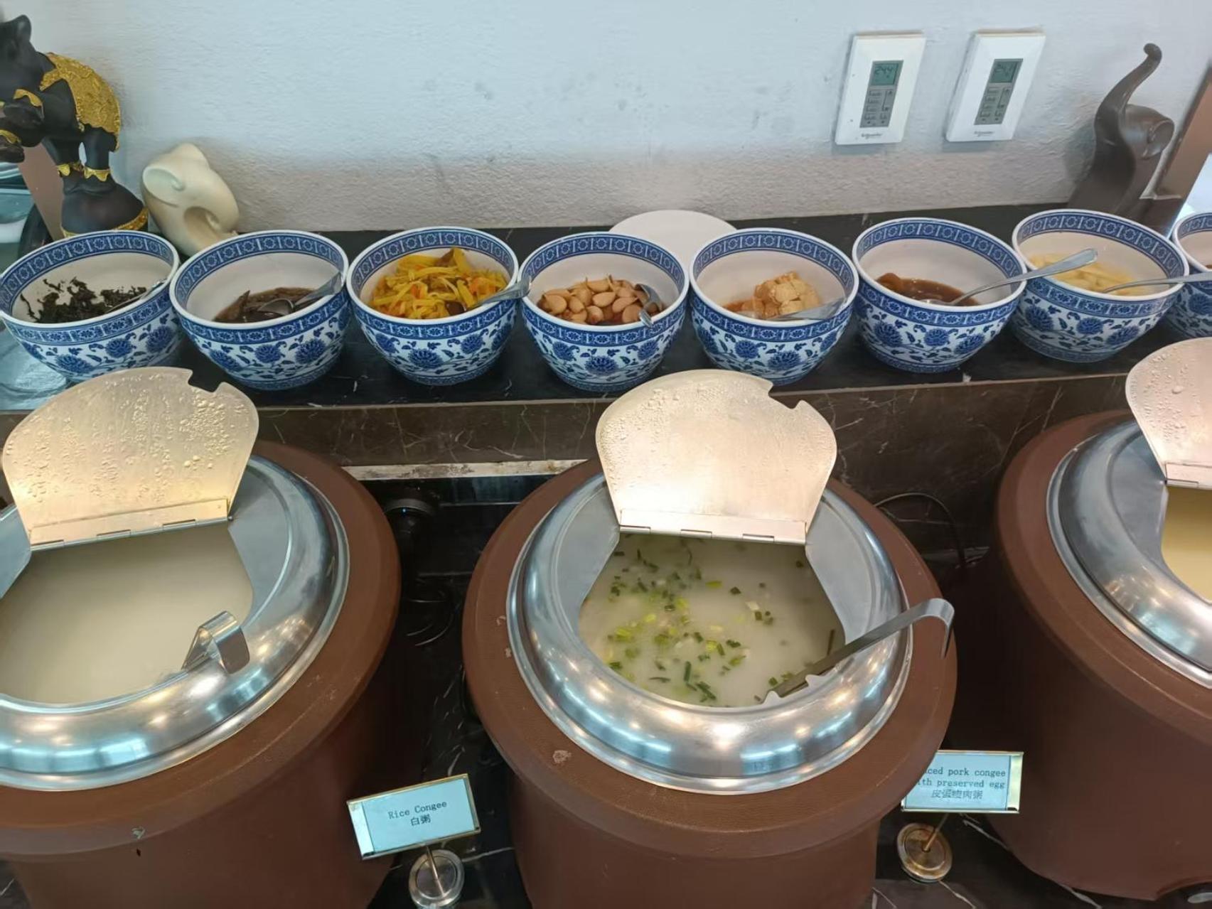Novotel Atlantis Shanghai - Price And Value Breakfast In The Clouds With River View In The Revolving Restaurant &24H Free Self-Laundry Şanghay Dış mekan fotoğraf